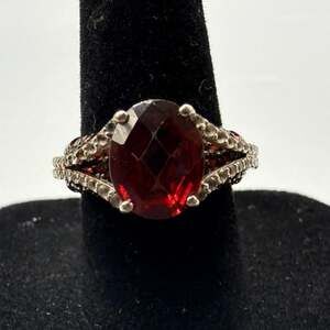 Size 5 Gorgeous Sterling Silver A 013